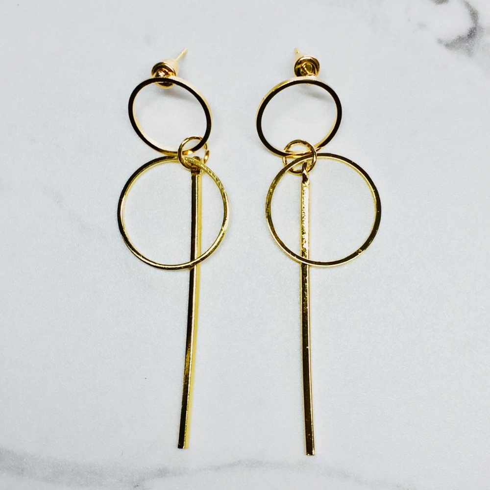 ✨GOLD MINIMALIST BAR + DOUBLE HOOP DROP EARRINGS✨